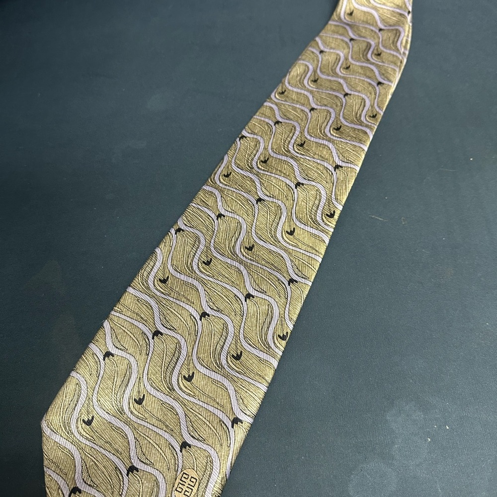 Givenchy Silver and Lavender Wave Design Tie